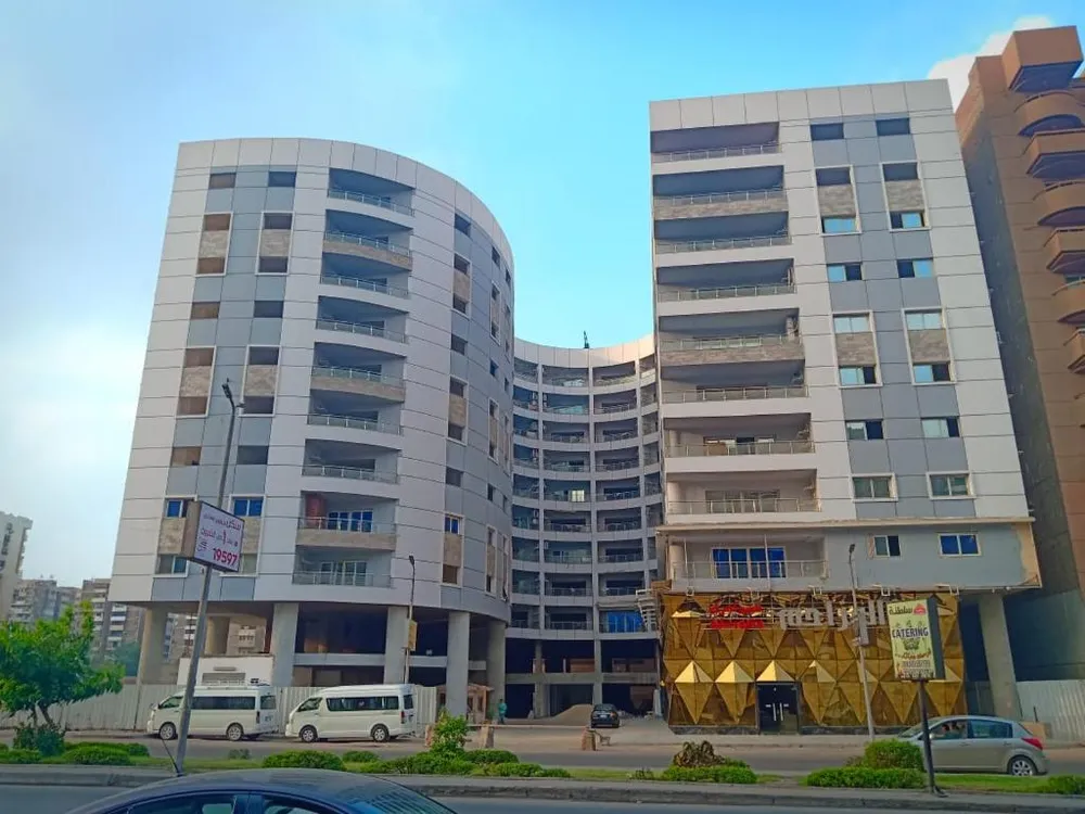 Cleopatra Plaza